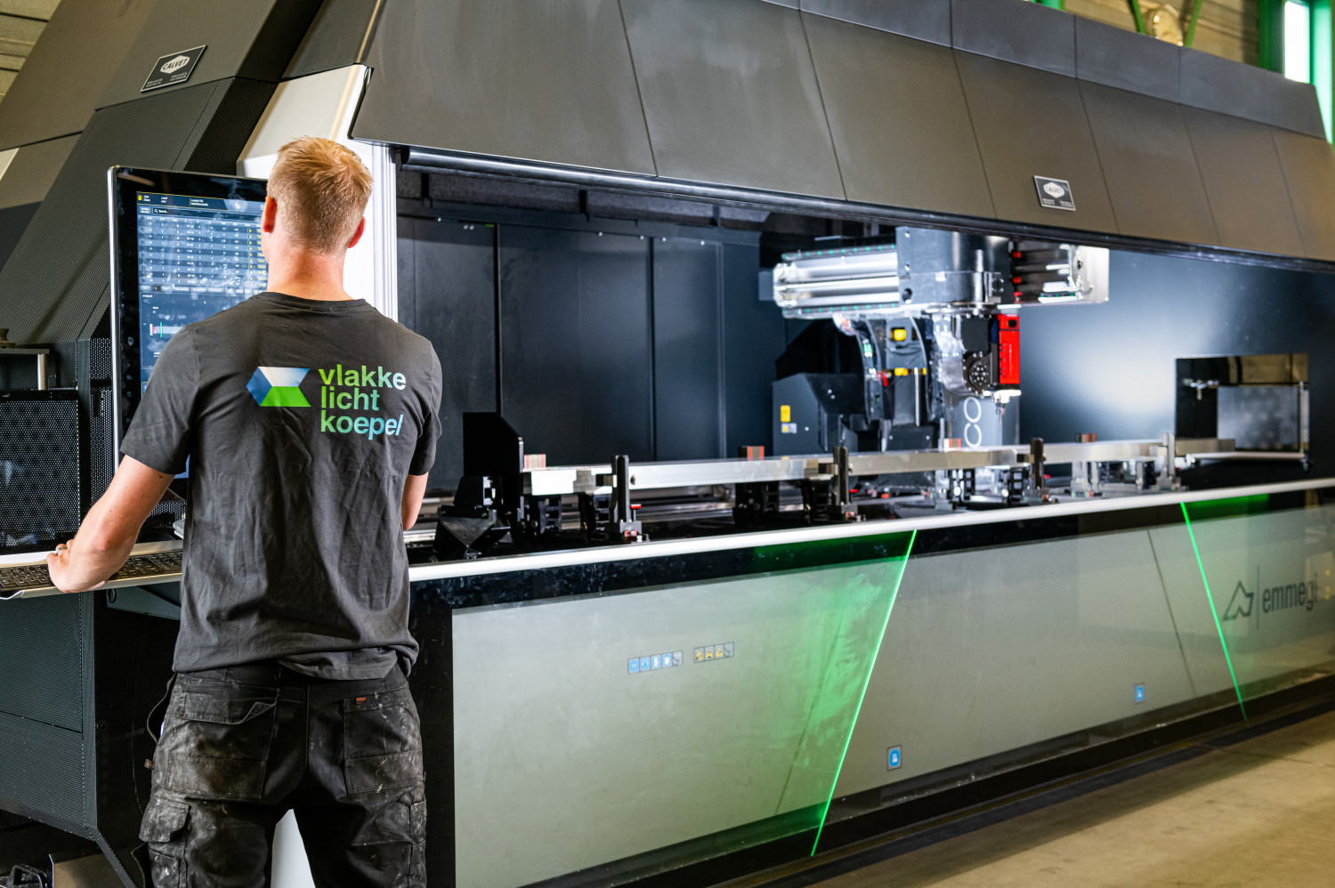 Dachlux GmbH Flachdachfenster